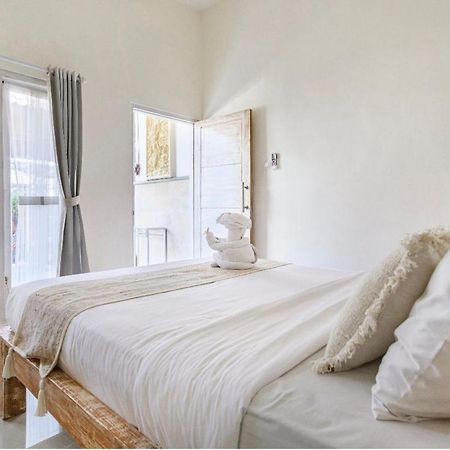 Pondok Chesia Homestay Canggu Eksteriør billede